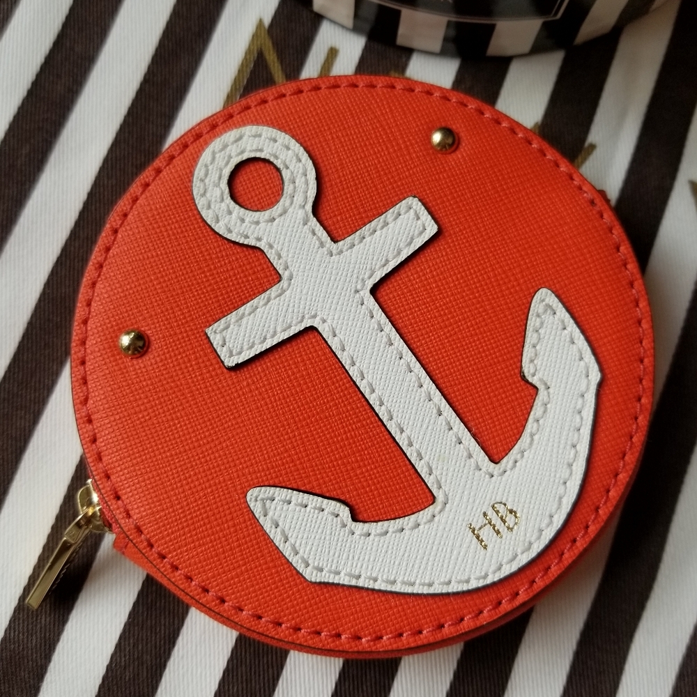❗Henri Bendel RARE Coral Nautical Iconic Coin Purse with Gold Accents❗